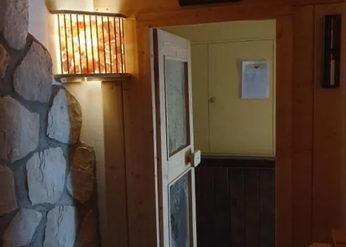 Haus Waldfrieden Eg * 塔尔方