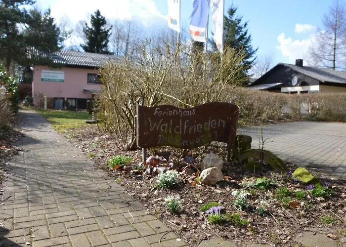 Haus Waldfrieden Eg 公寓 塔尔方